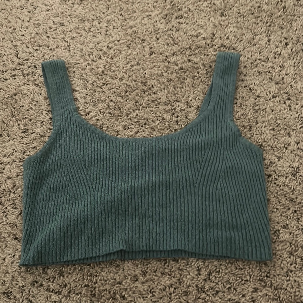 Kendall & Kylie Crop Top - SIZE LARGE